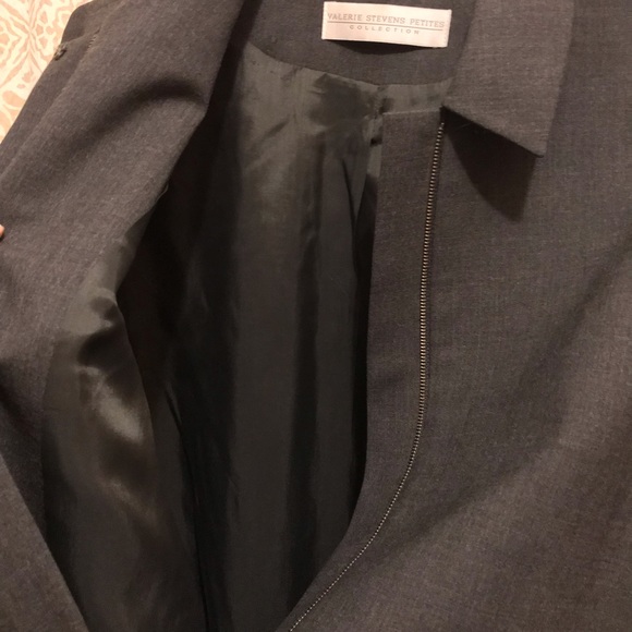 Valerie Stevens Petites Collection Gray Wool Zip Front Long Sleeve Jacket NWOT - Picture 4 of 15